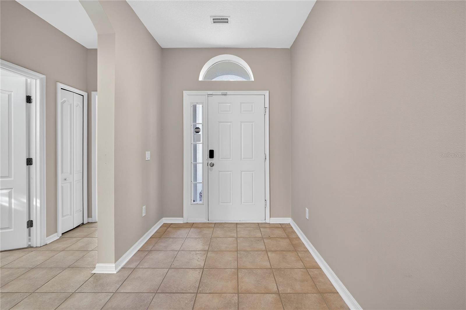 Image 10 of 39 For 2352 Rosehaven Drive