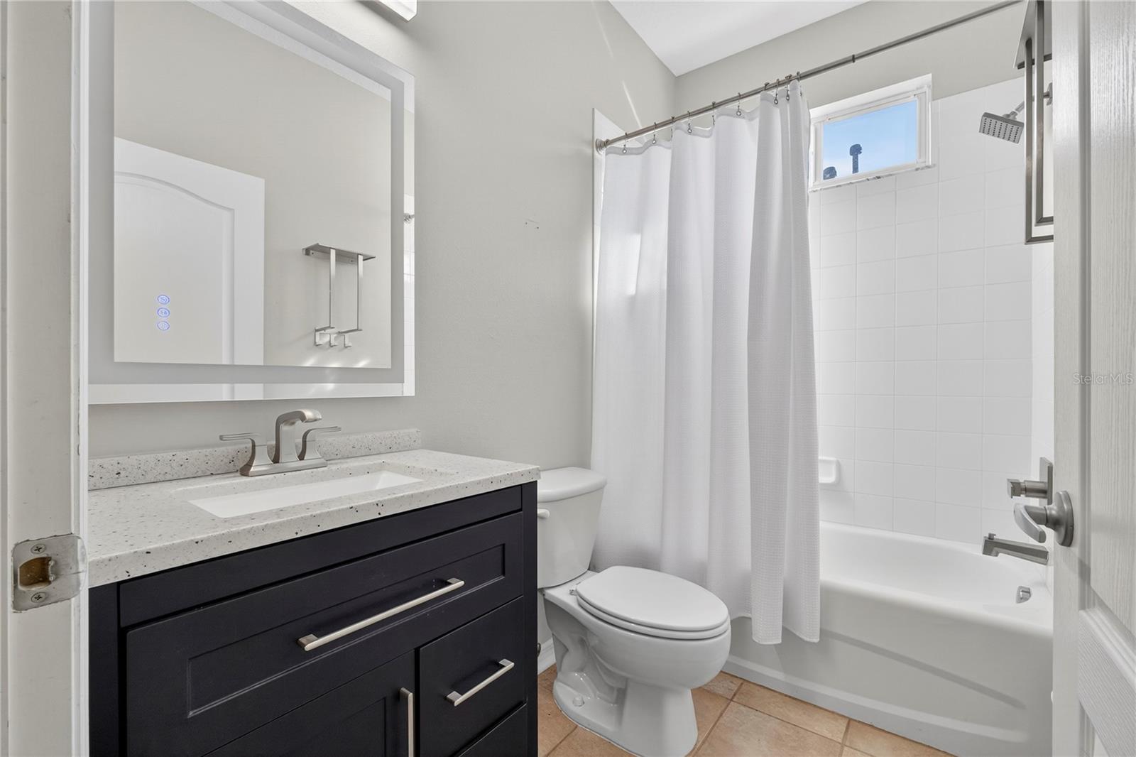 Image 16 of 39 For 2352 Rosehaven Drive