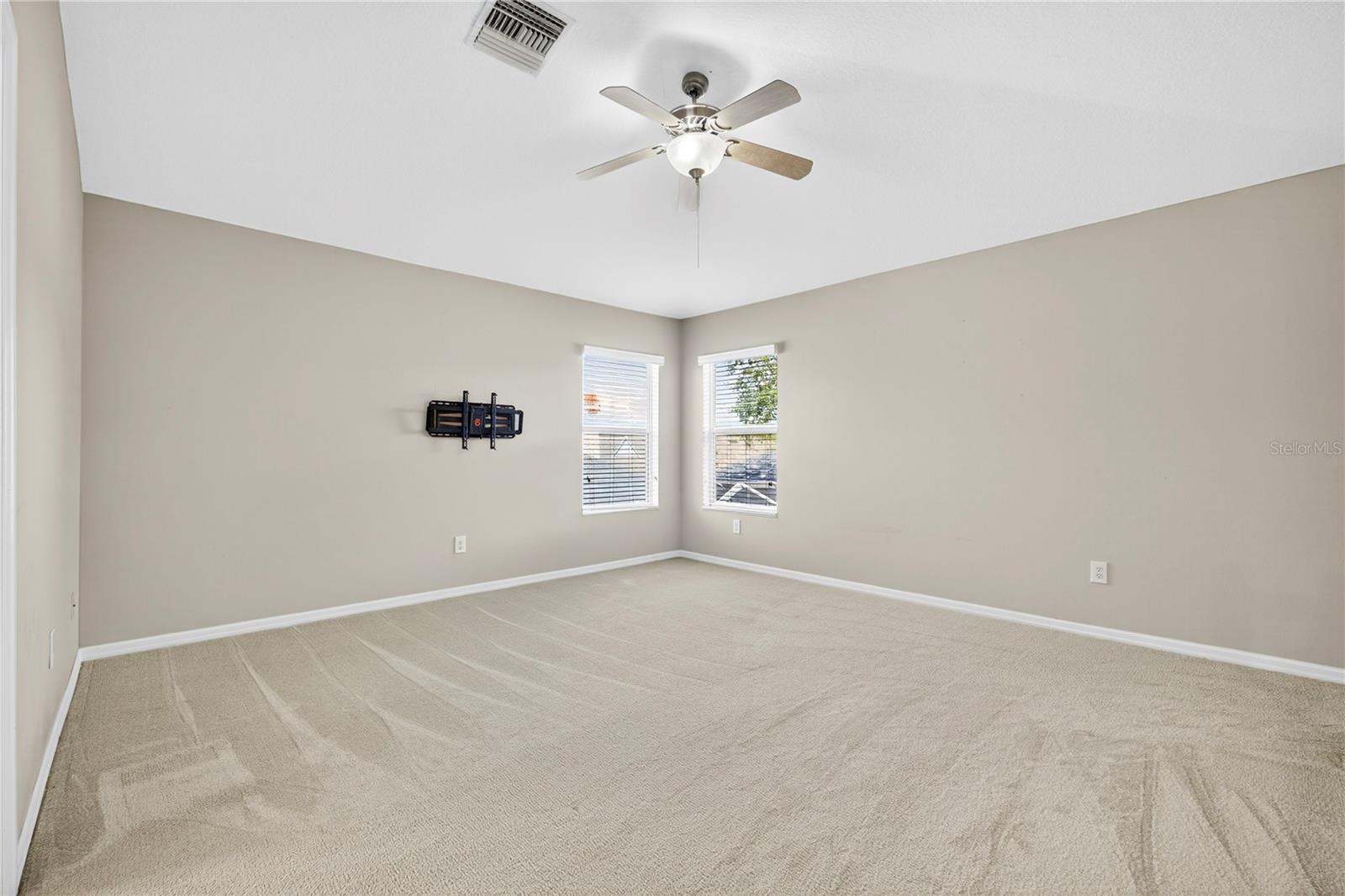 Image 24 of 39 For 2352 Rosehaven Drive