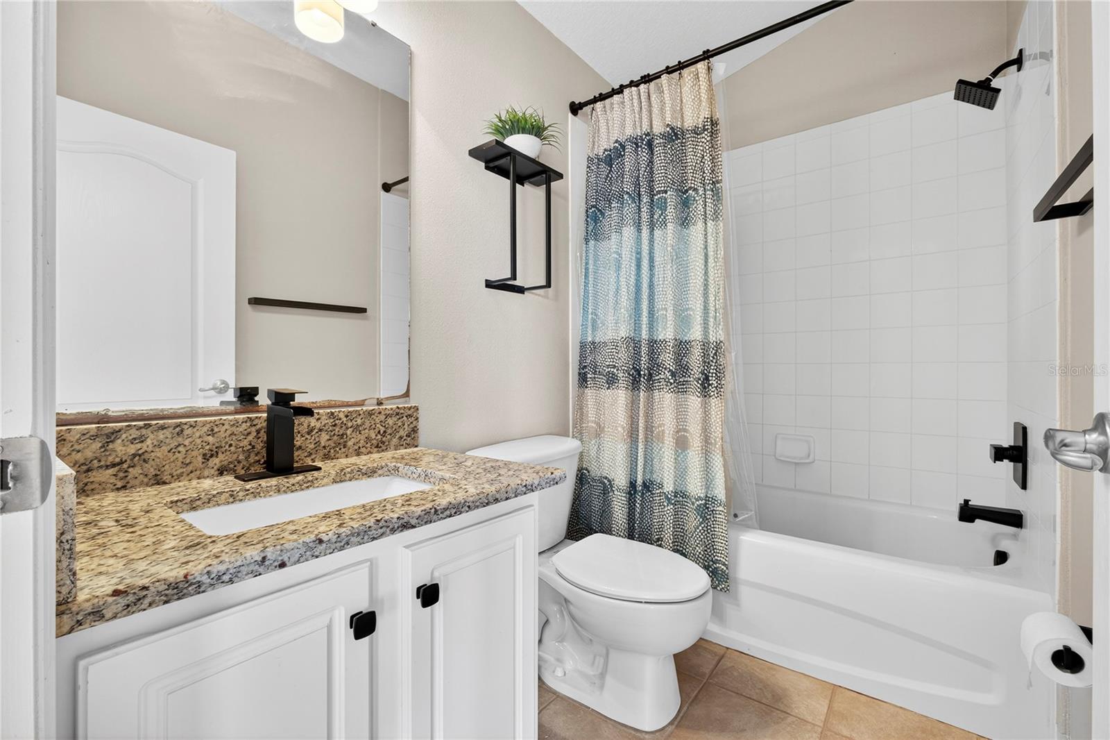 Image 25 of 39 For 2352 Rosehaven Drive