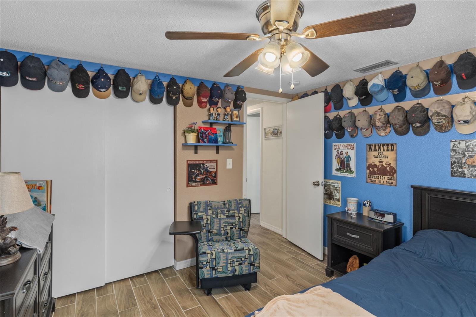 Image 15 of 29 For 9315 Palm Avenue