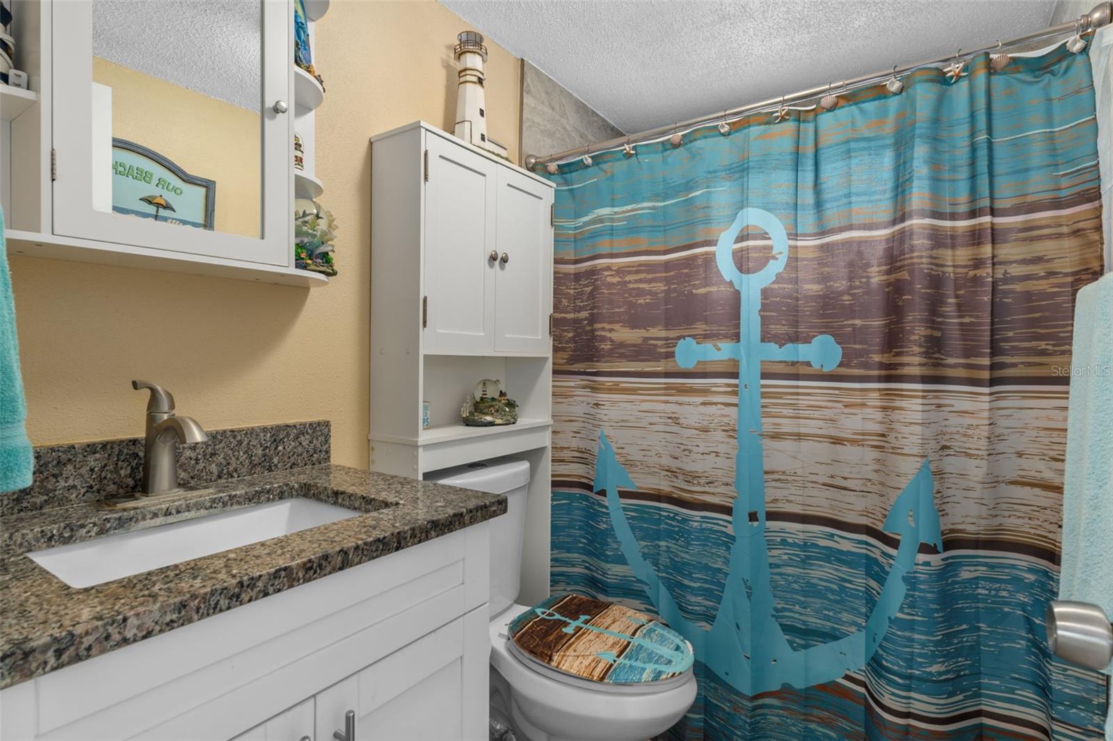 Image 16 of 29 For 9315 Palm Avenue