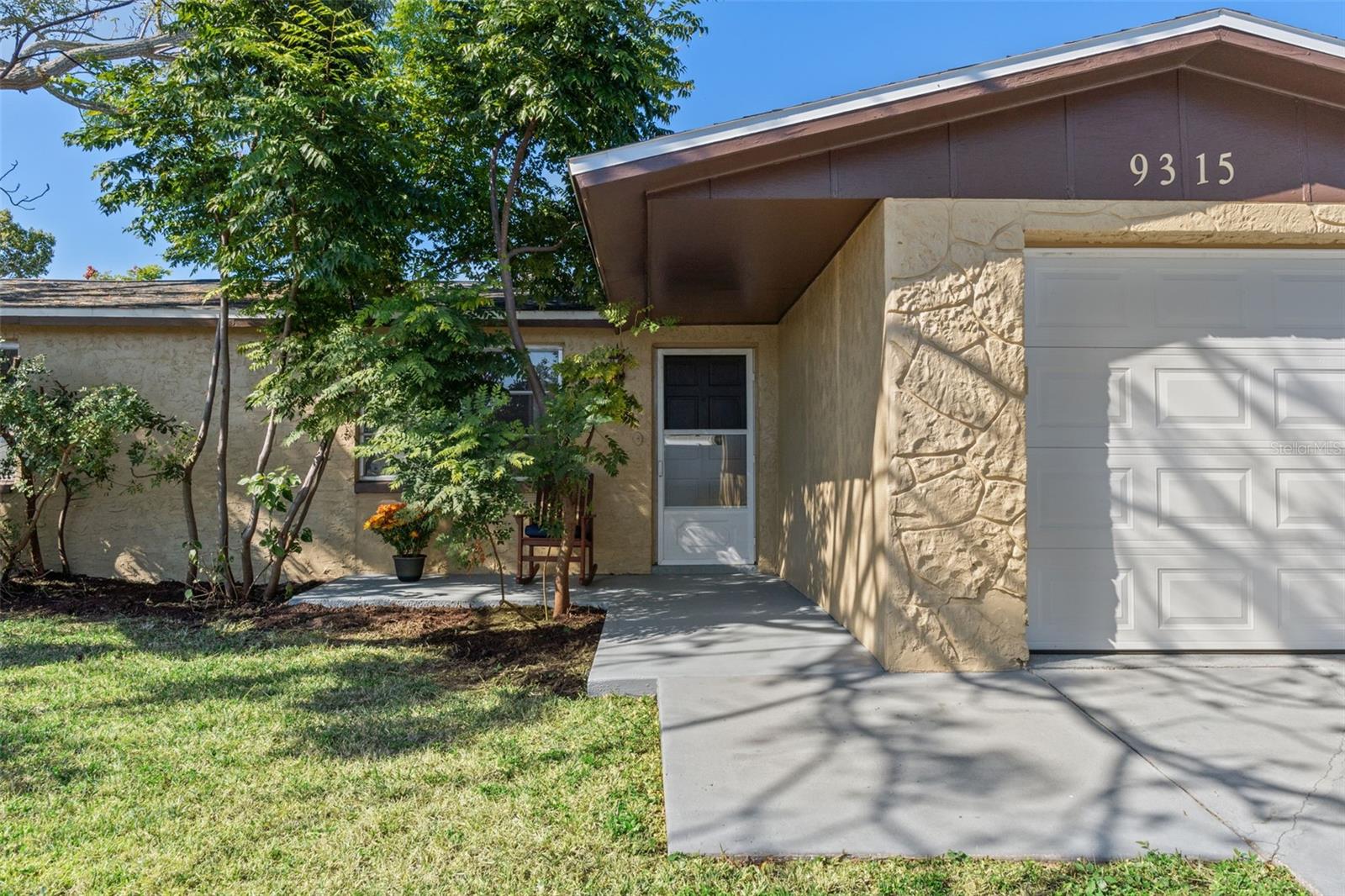 Image 2 of 29 For 9315 Palm Avenue