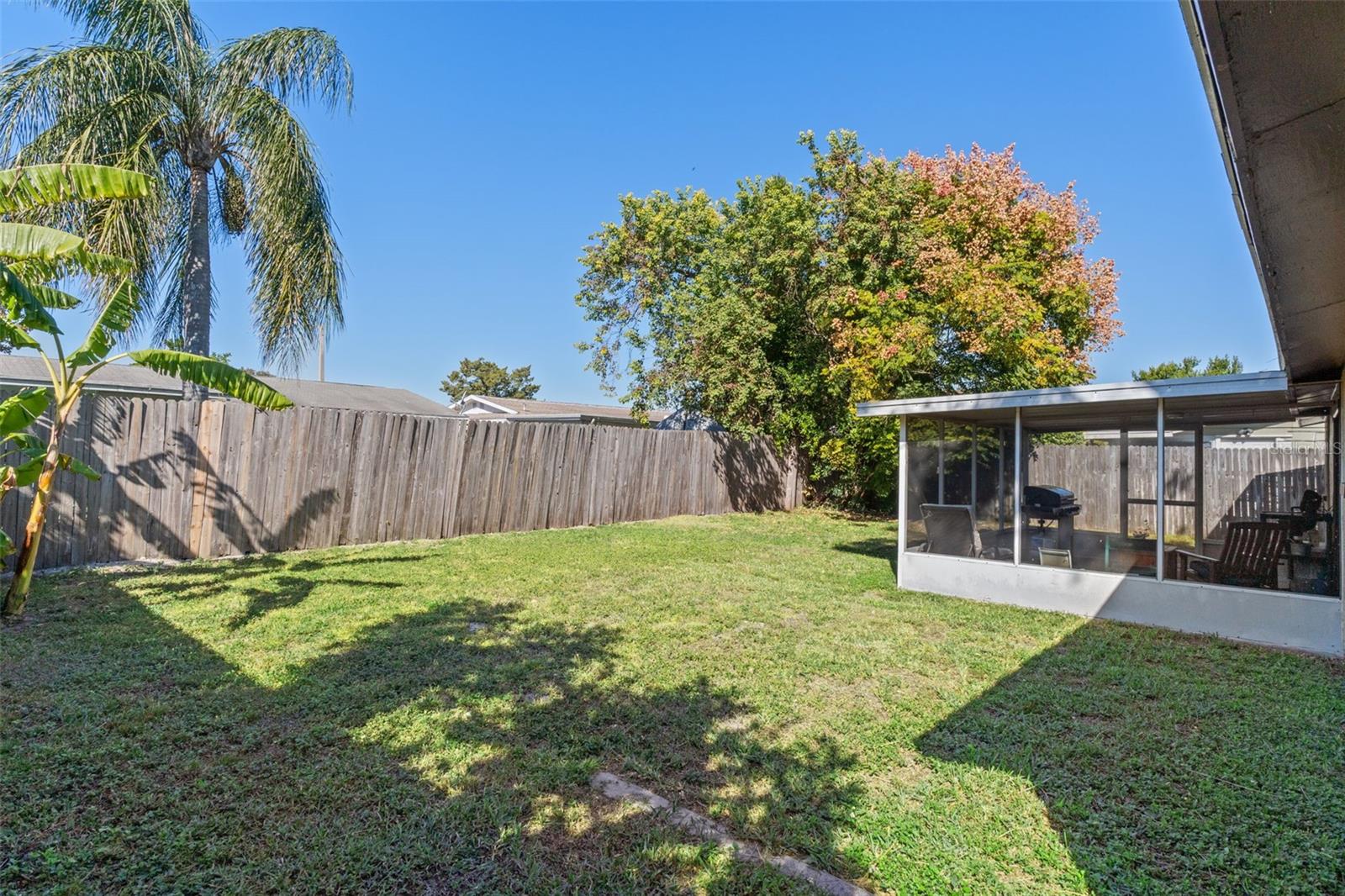 Image 25 of 29 For 9315 Palm Avenue