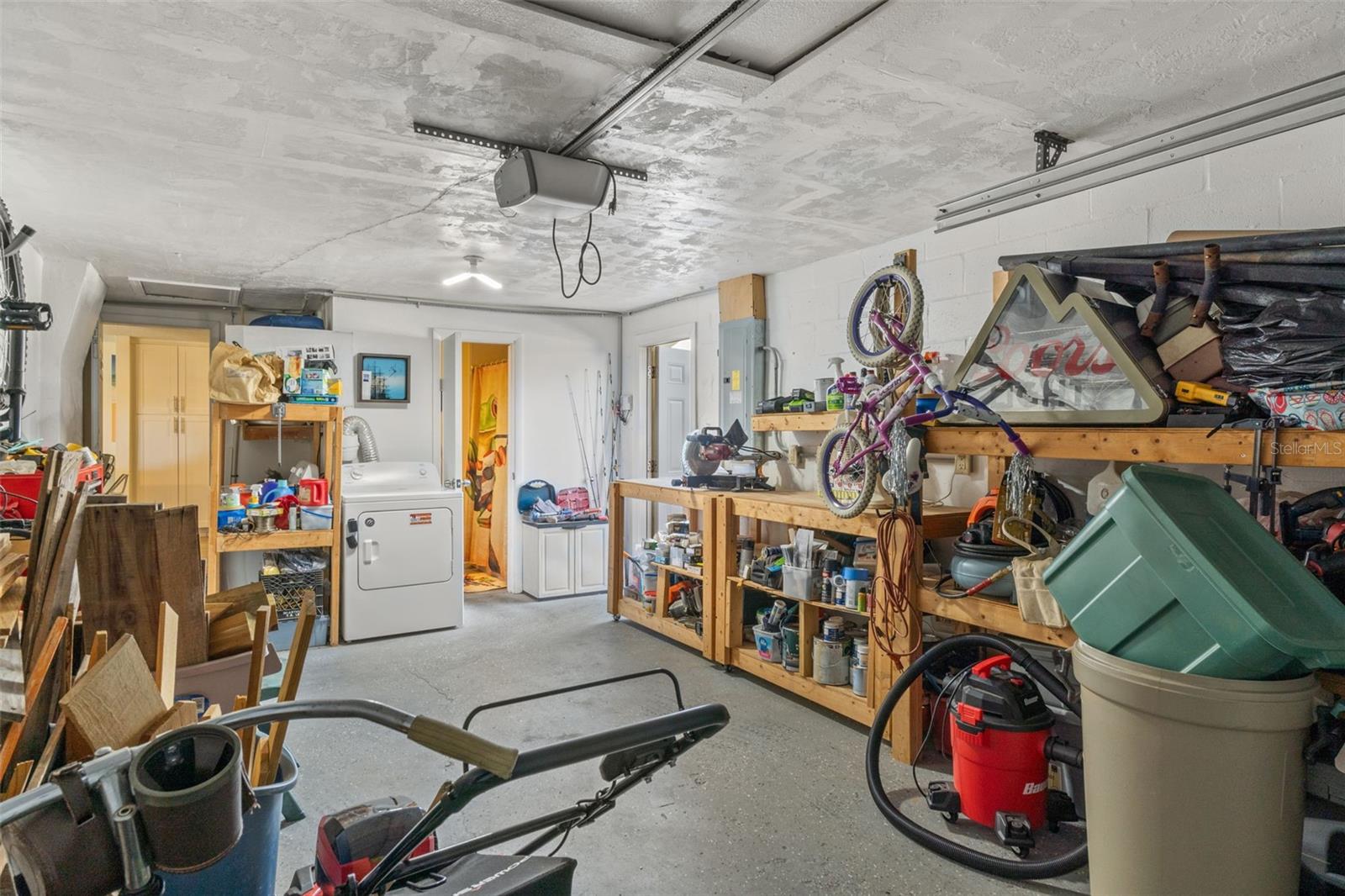 Image 27 of 29 For 9315 Palm Avenue