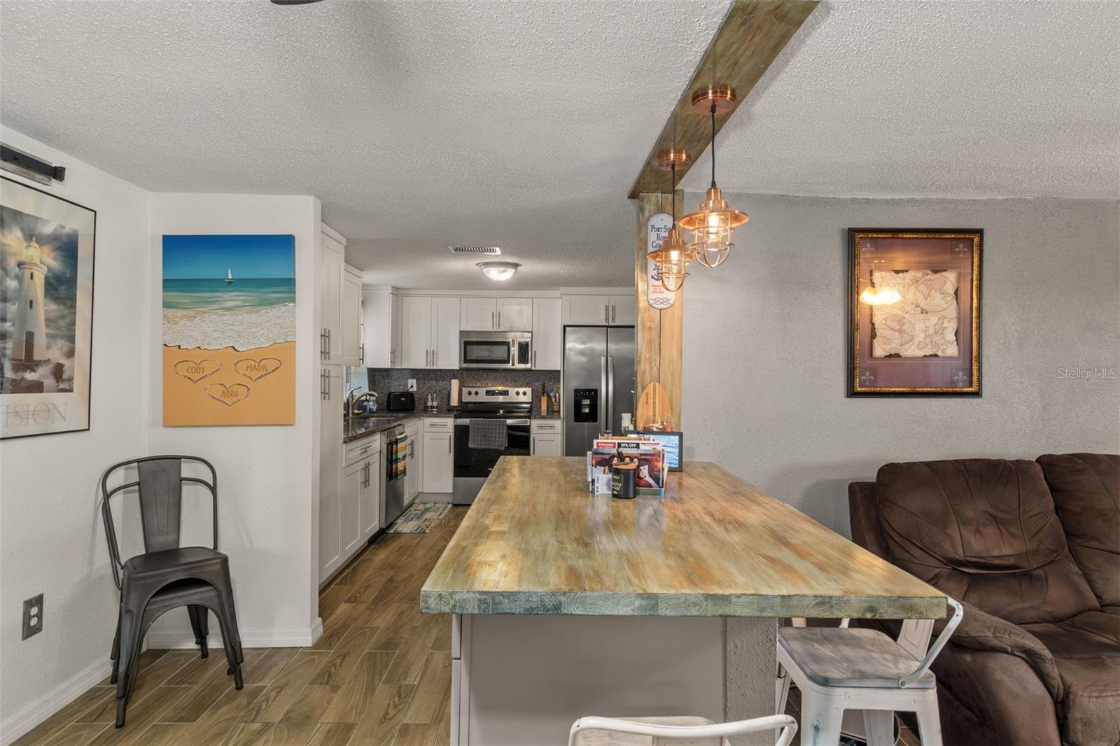 Image 8 of 29 For 9315 Palm Avenue