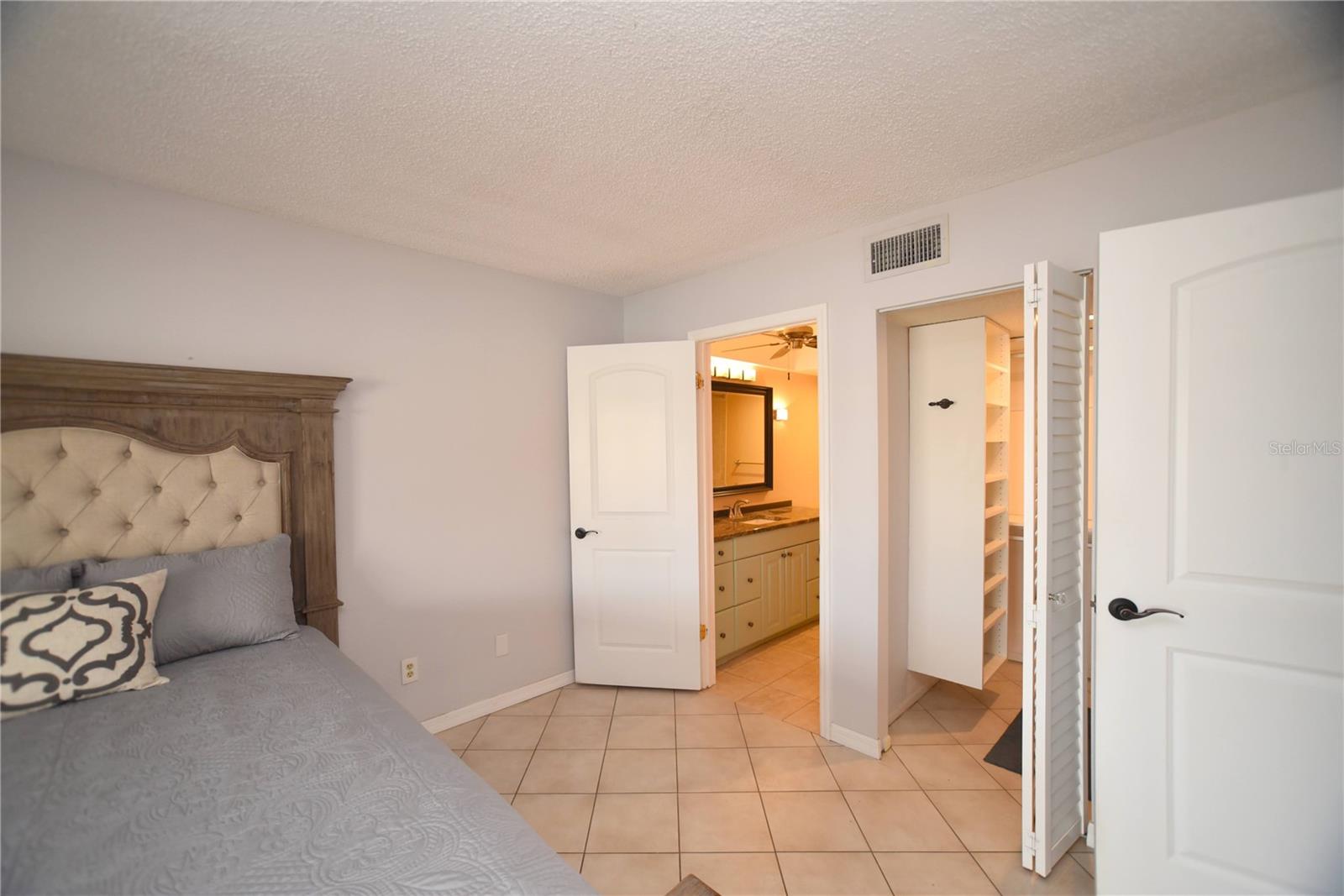 Image 10 of 85 For 4770 Brittany Drive S 16