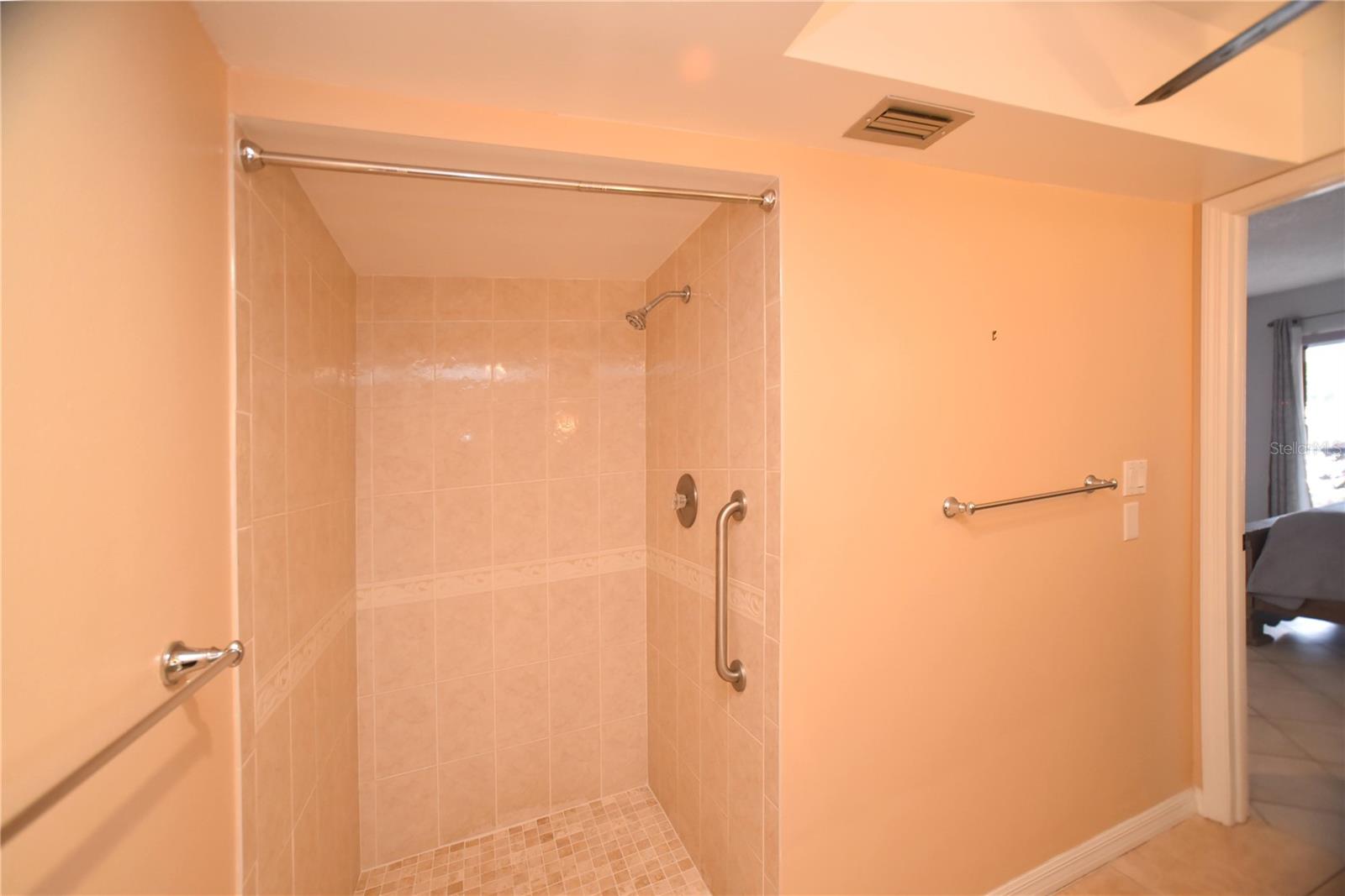 Image 13 of 85 For 4770 Brittany Drive S 16