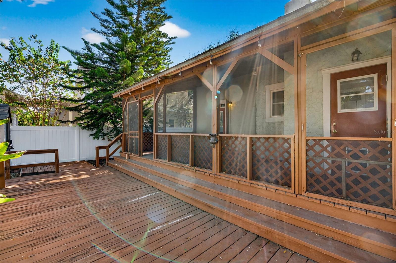 Image 50 of 68 For 907 Woodlawn Avenue