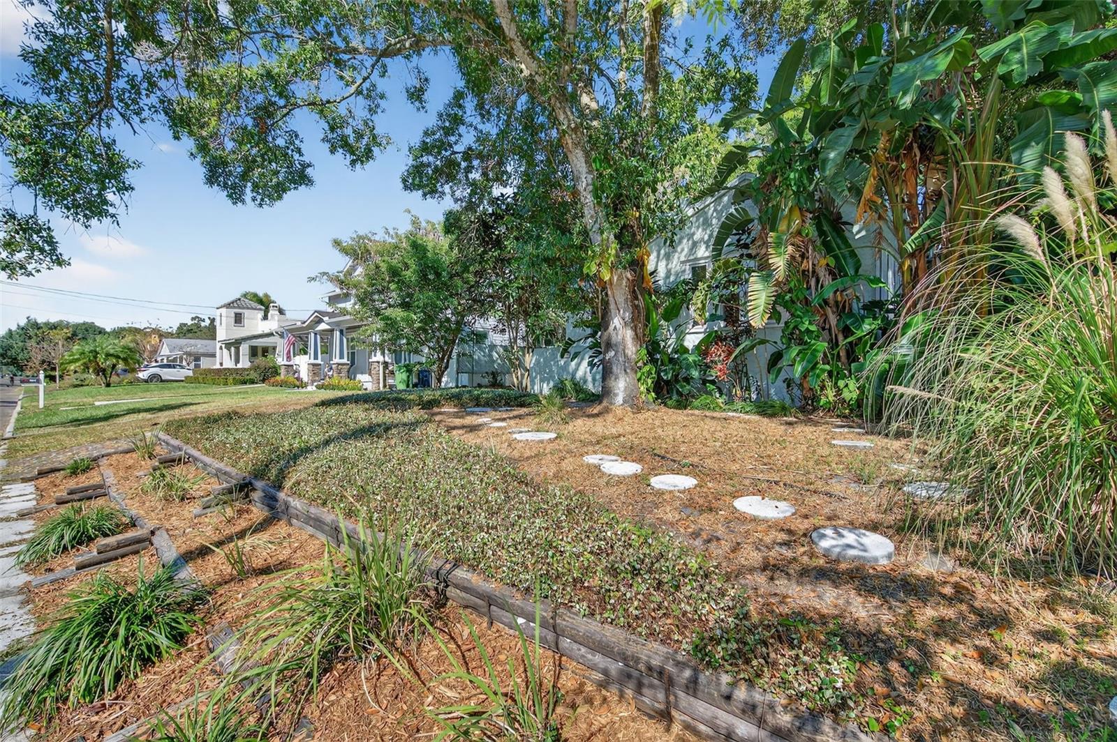 Image 54 of 68 For 907 Woodlawn Avenue