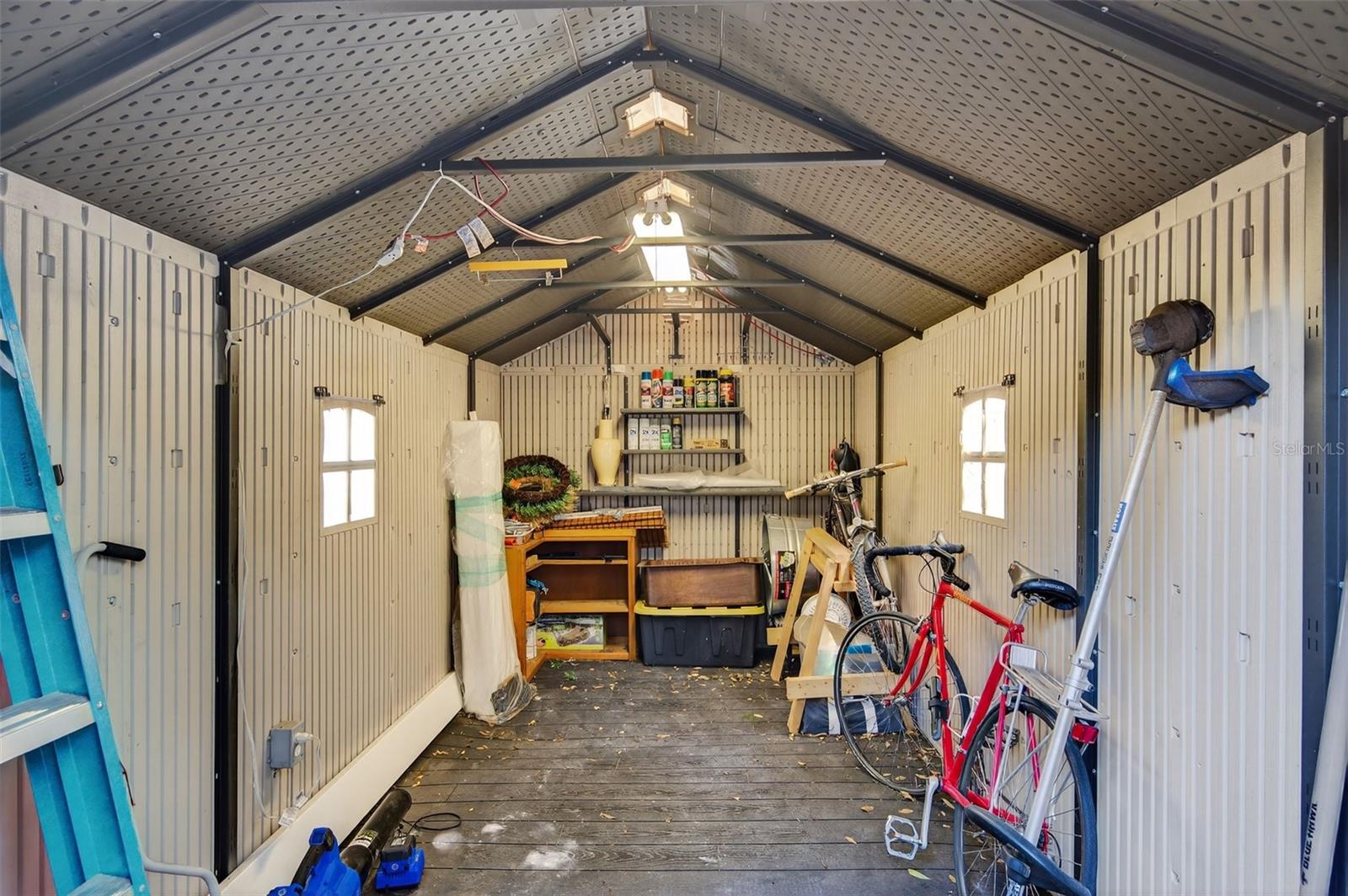 Image 56 of 68 For 907 Woodlawn Avenue