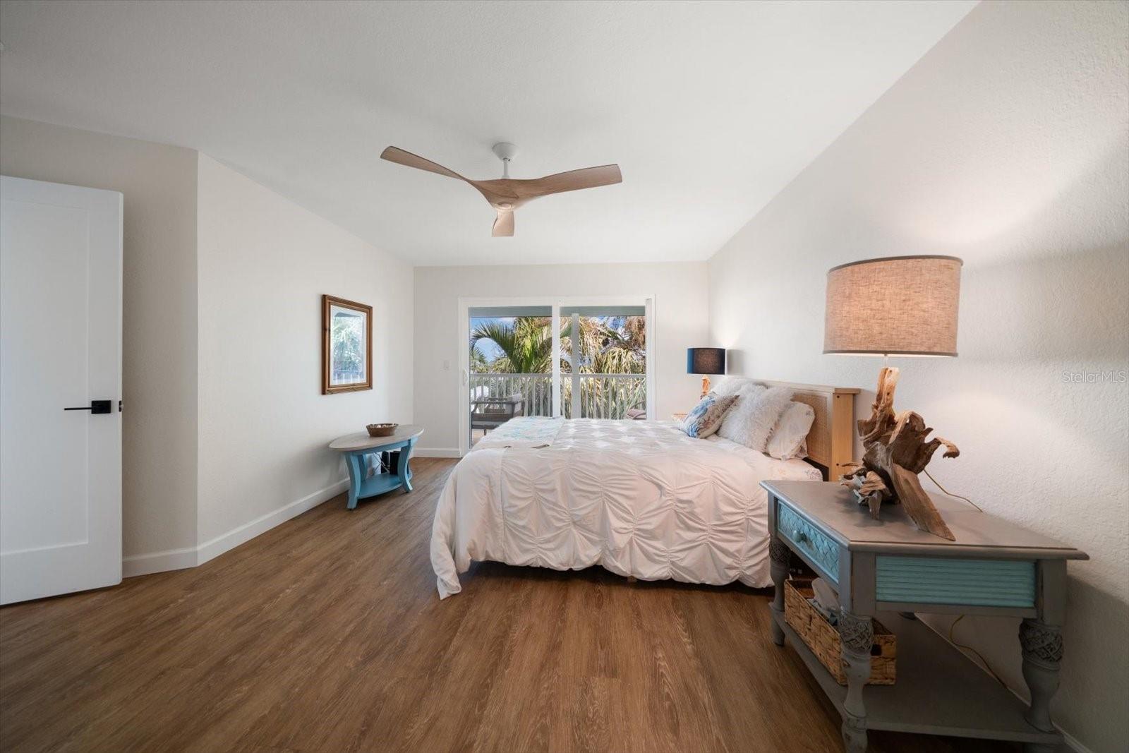 Image 15 of 63 For 2505 Bay Boulevard 4