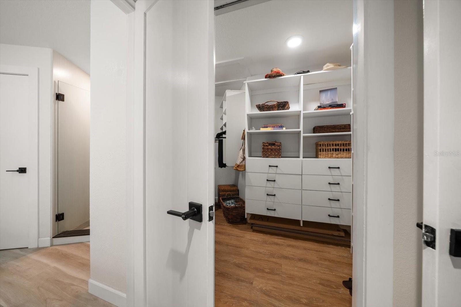 Image 19 of 63 For 2505 Bay Boulevard 4