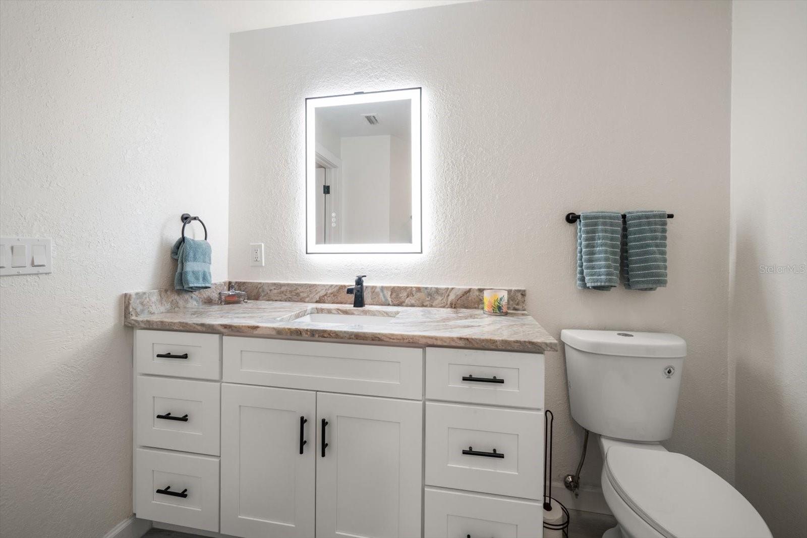 Image 21 of 63 For 2505 Bay Boulevard 4