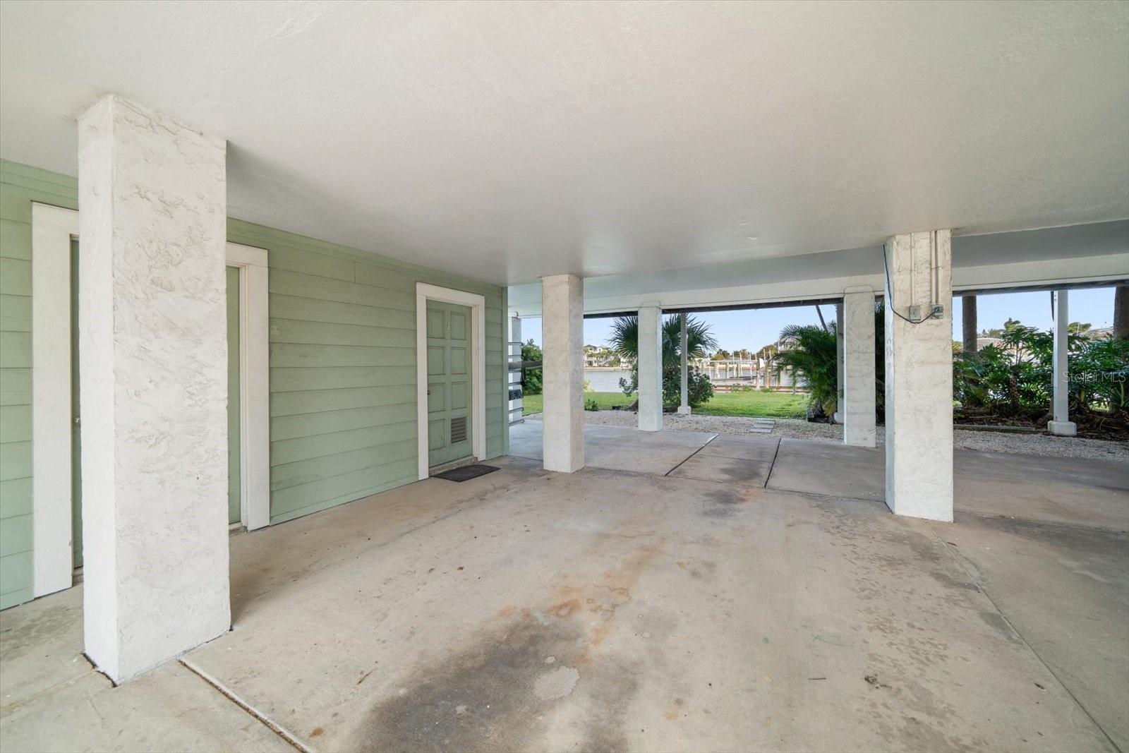 Image 44 of 63 For 2505 Bay Boulevard 4