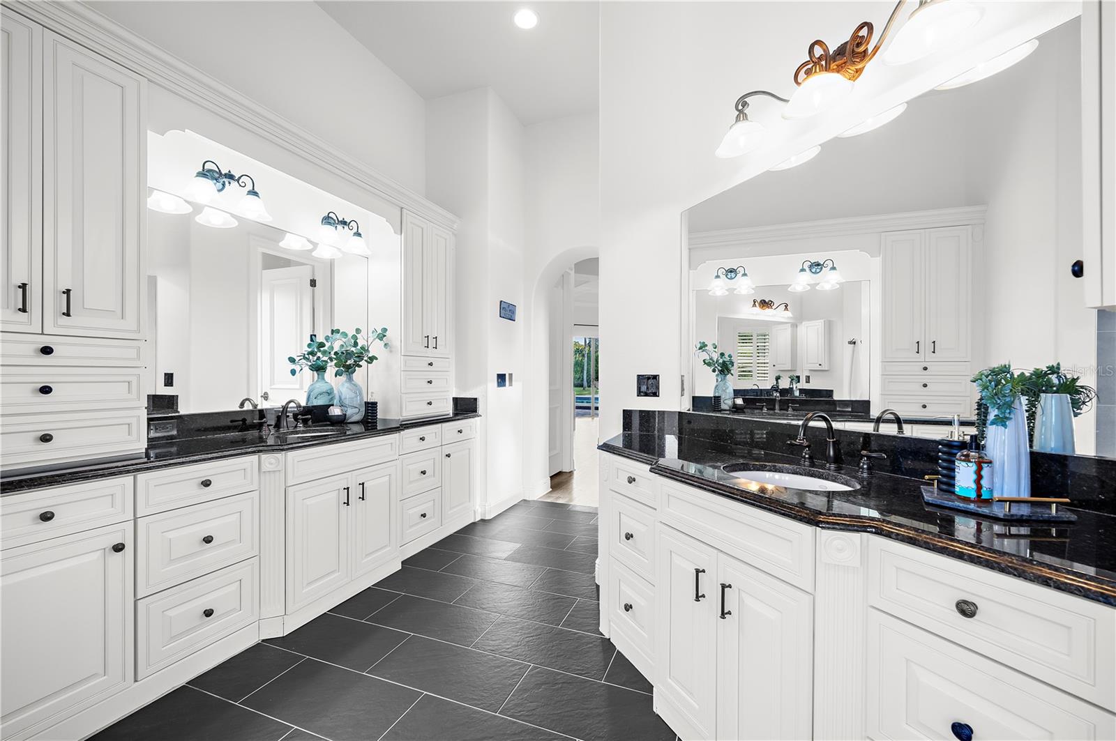 Image 36 of 72 For 17336 Ballmont Park Drive