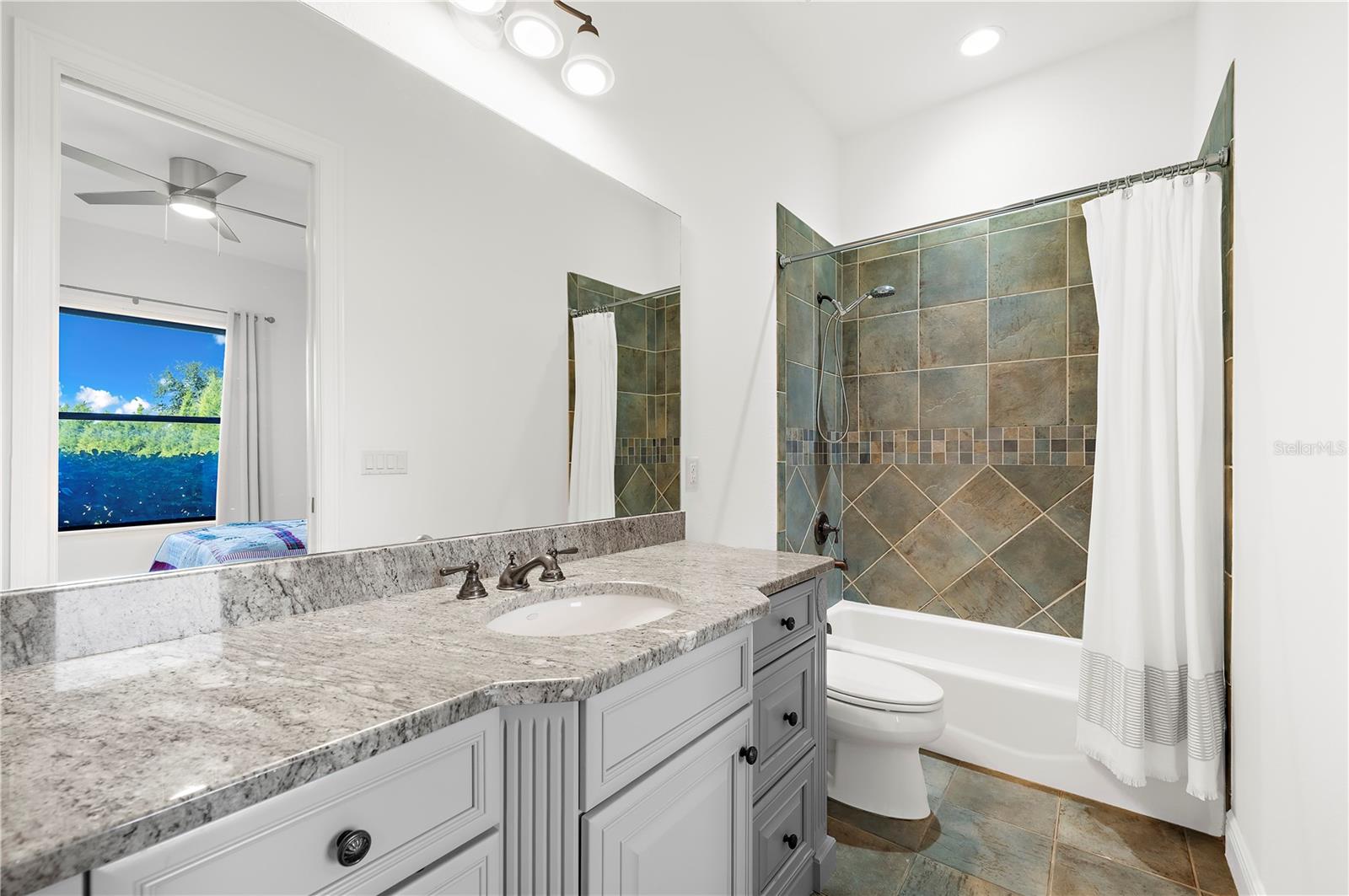 Image 45 of 72 For 17336 Ballmont Park Drive