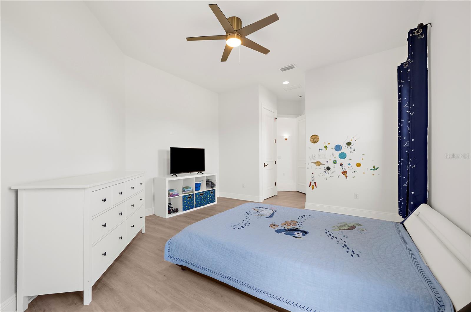 Image 47 of 72 For 17336 Ballmont Park Drive