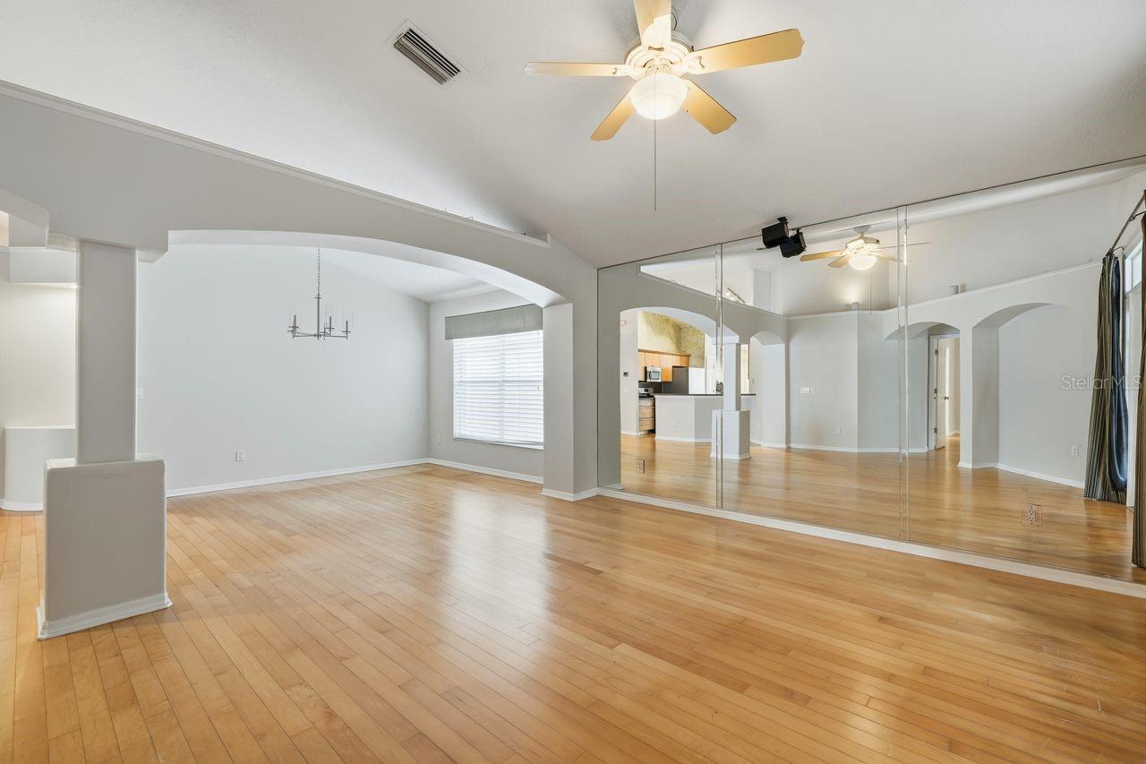 Image 10 of 45 For 18939 Twinberry Drive