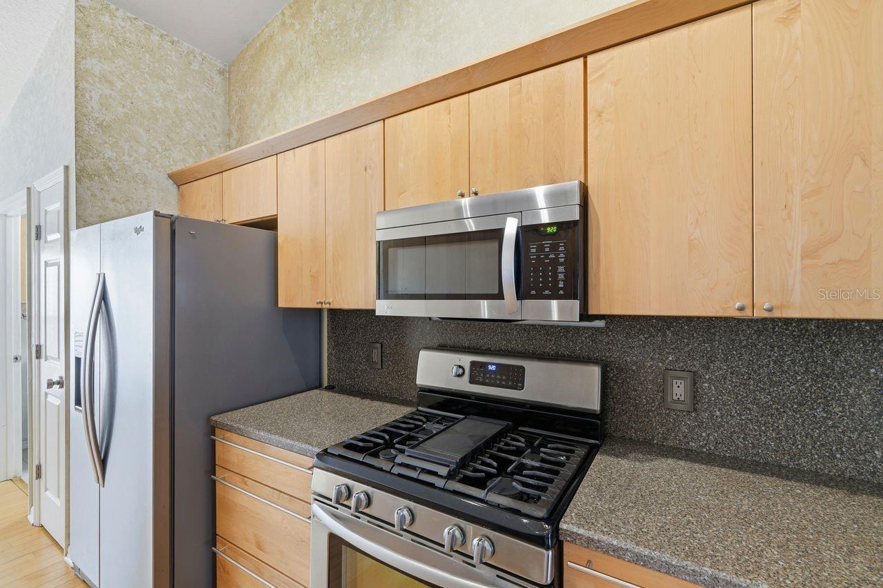 Image 12 of 45 For 18939 Twinberry Drive