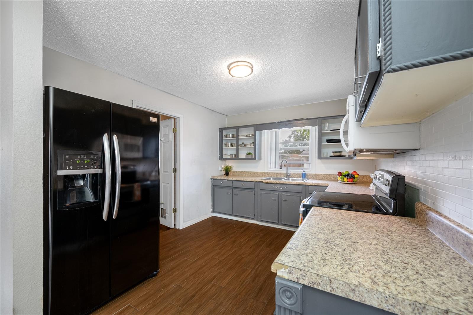 Image 22 of 45 For 9493 55th Street N