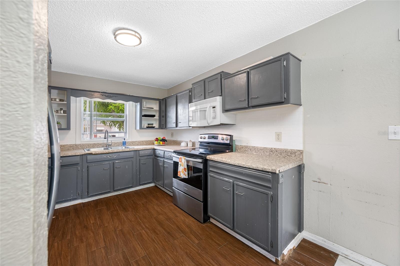 Image 23 of 45 For 9493 55th Street N