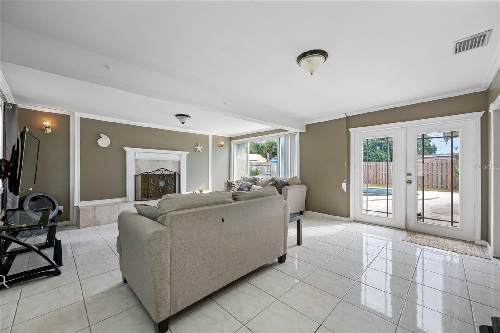 Image 31 of 45 For 9493 55th Street N