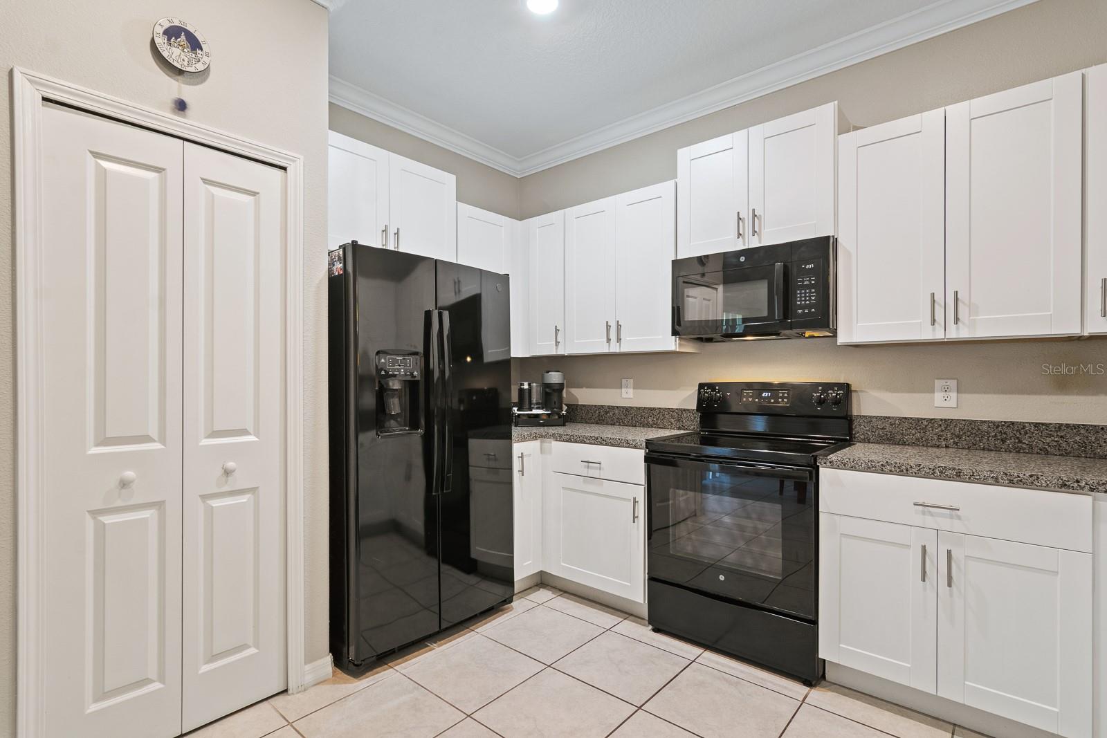 Image 16 of 43 For 1552 Cassius Street