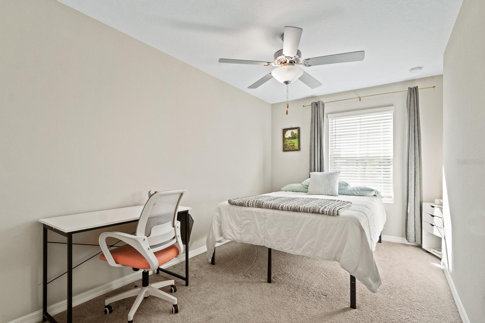 Image 24 of 43 For 1552 Cassius Street