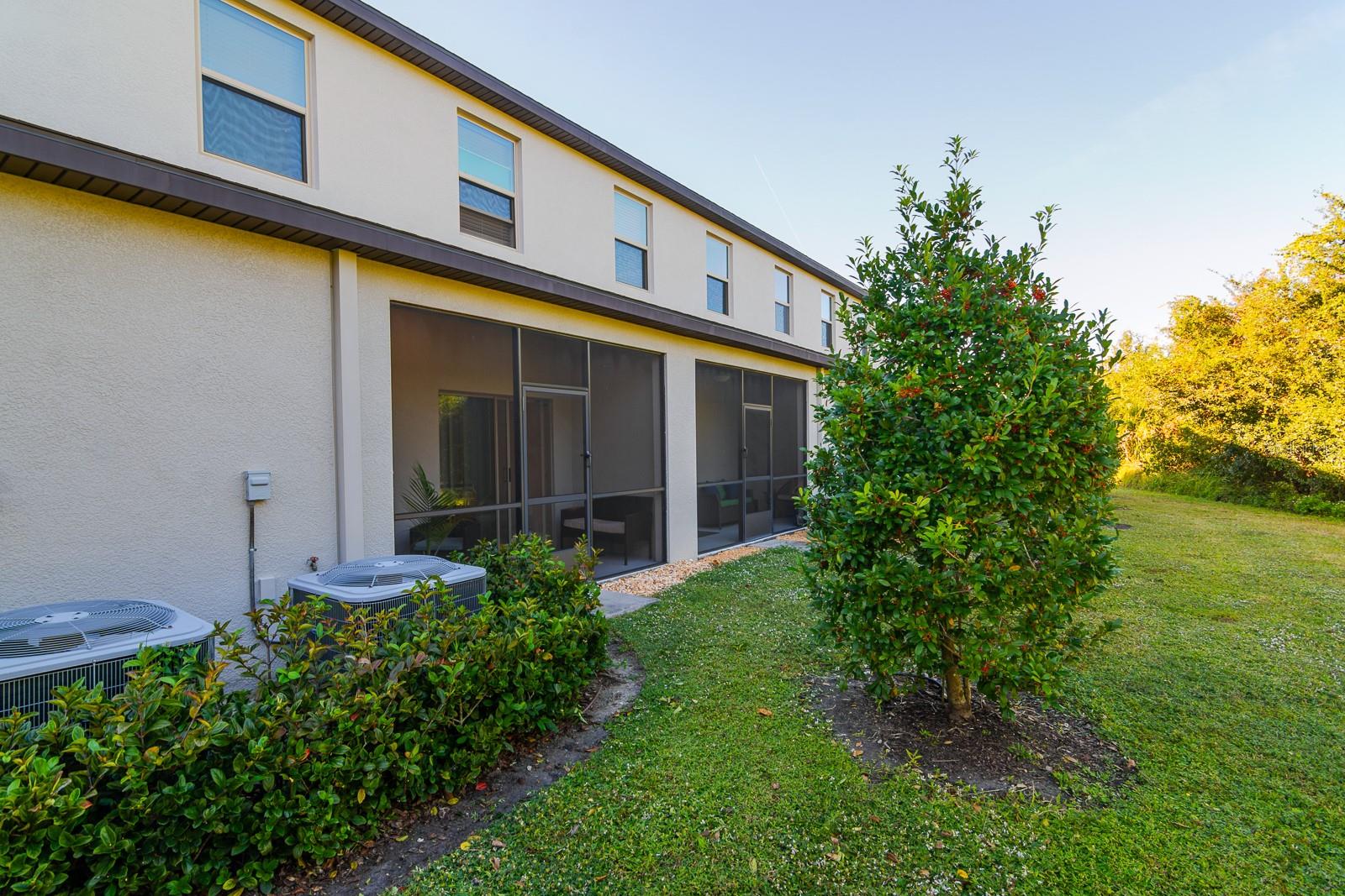 Image 31 of 43 For 1552 Cassius Street