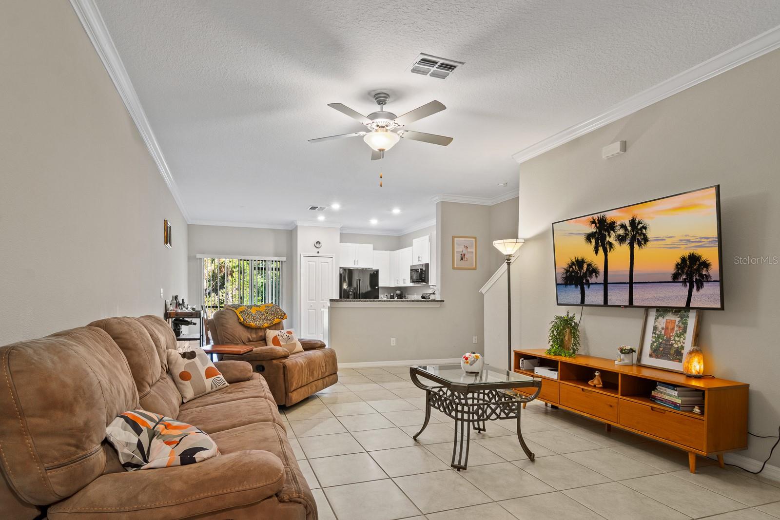 Image 6 of 43 For 1552 Cassius Street