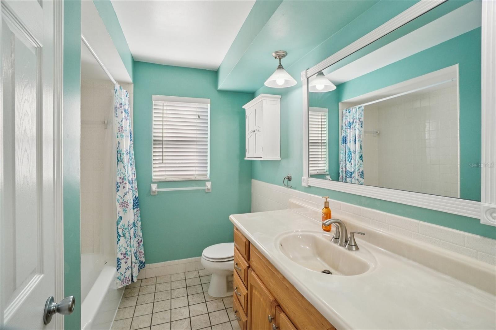 Image 16 of 26 For 1530 Lake Avenue