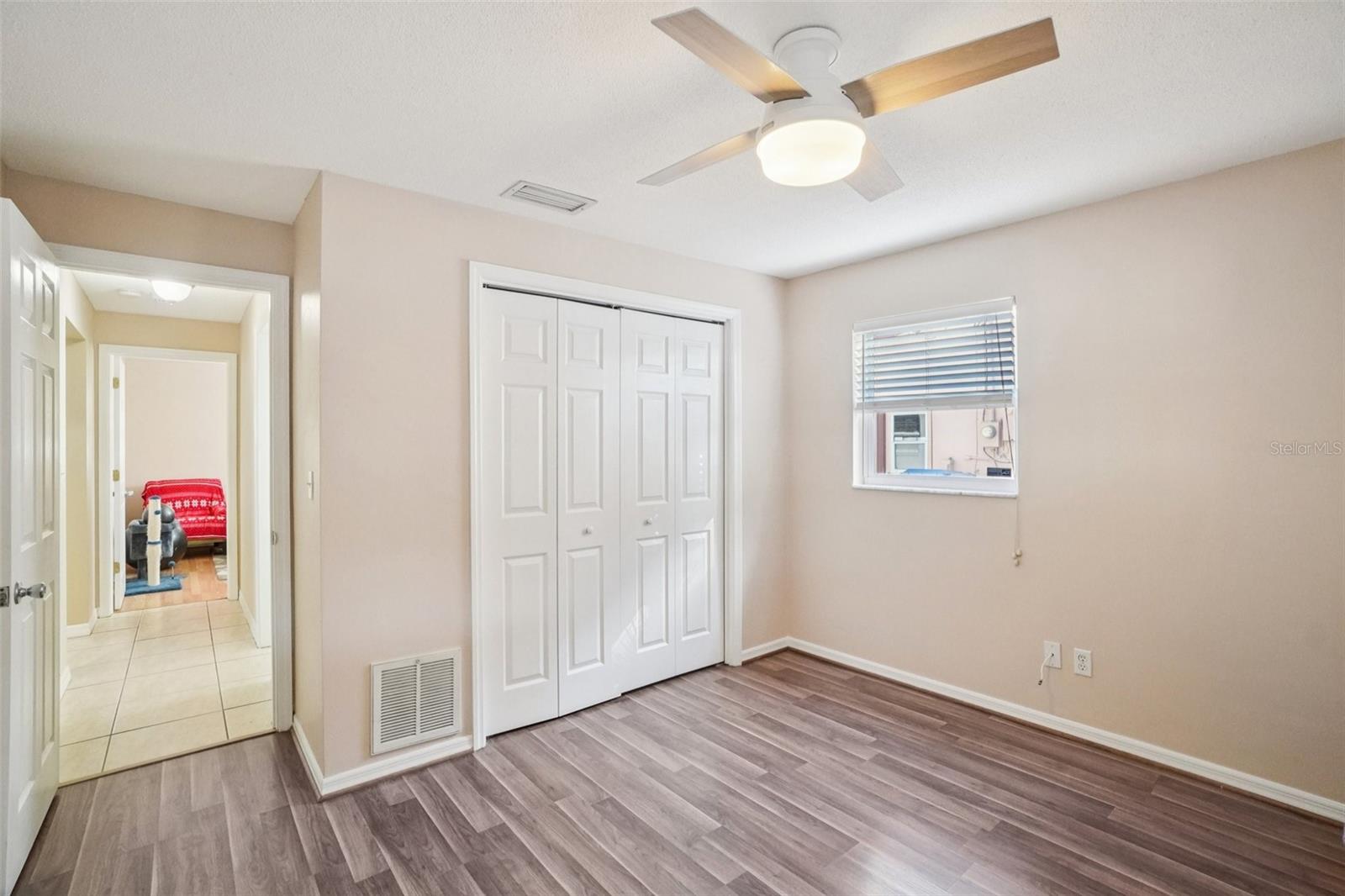 Image 18 of 26 For 1530 Lake Avenue