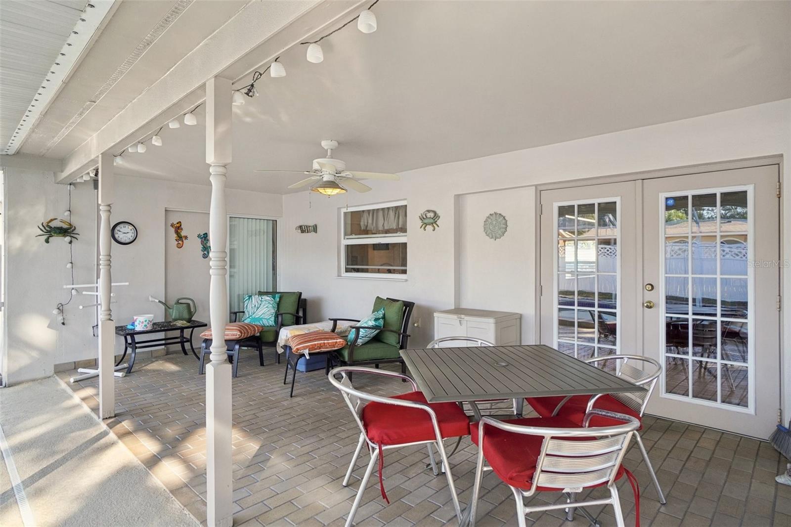 Image 22 of 26 For 1530 Lake Avenue