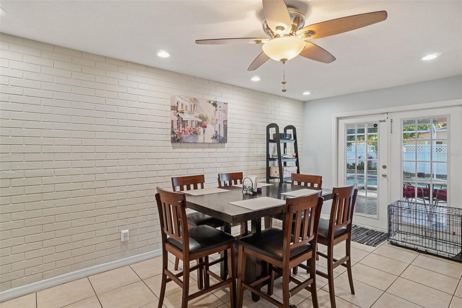 Image 9 of 26 For 1530 Lake Avenue