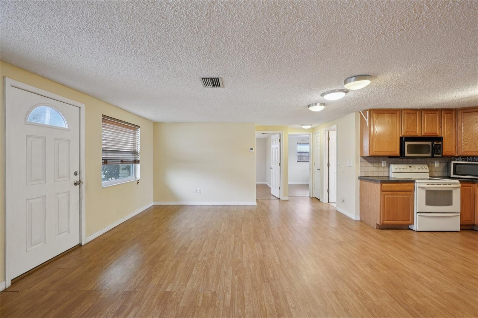 Image 4 of 27 For 6428 Kentfield Avenue