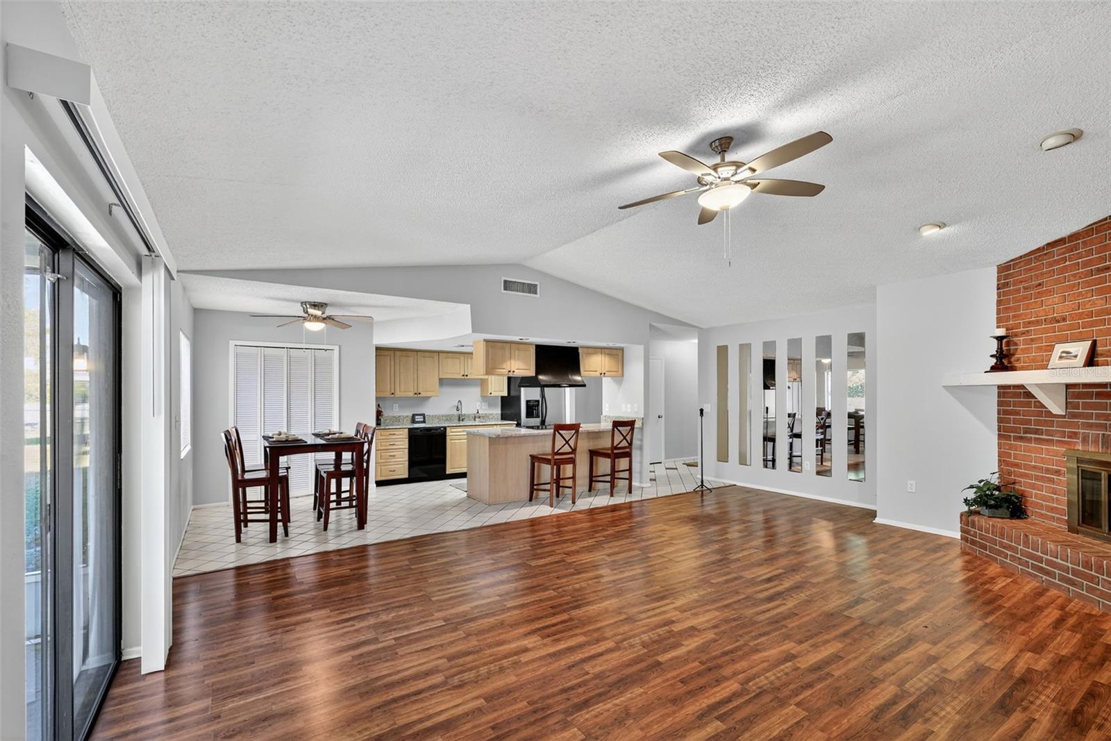 Image 14 of 30 For 105 Lotus Circle