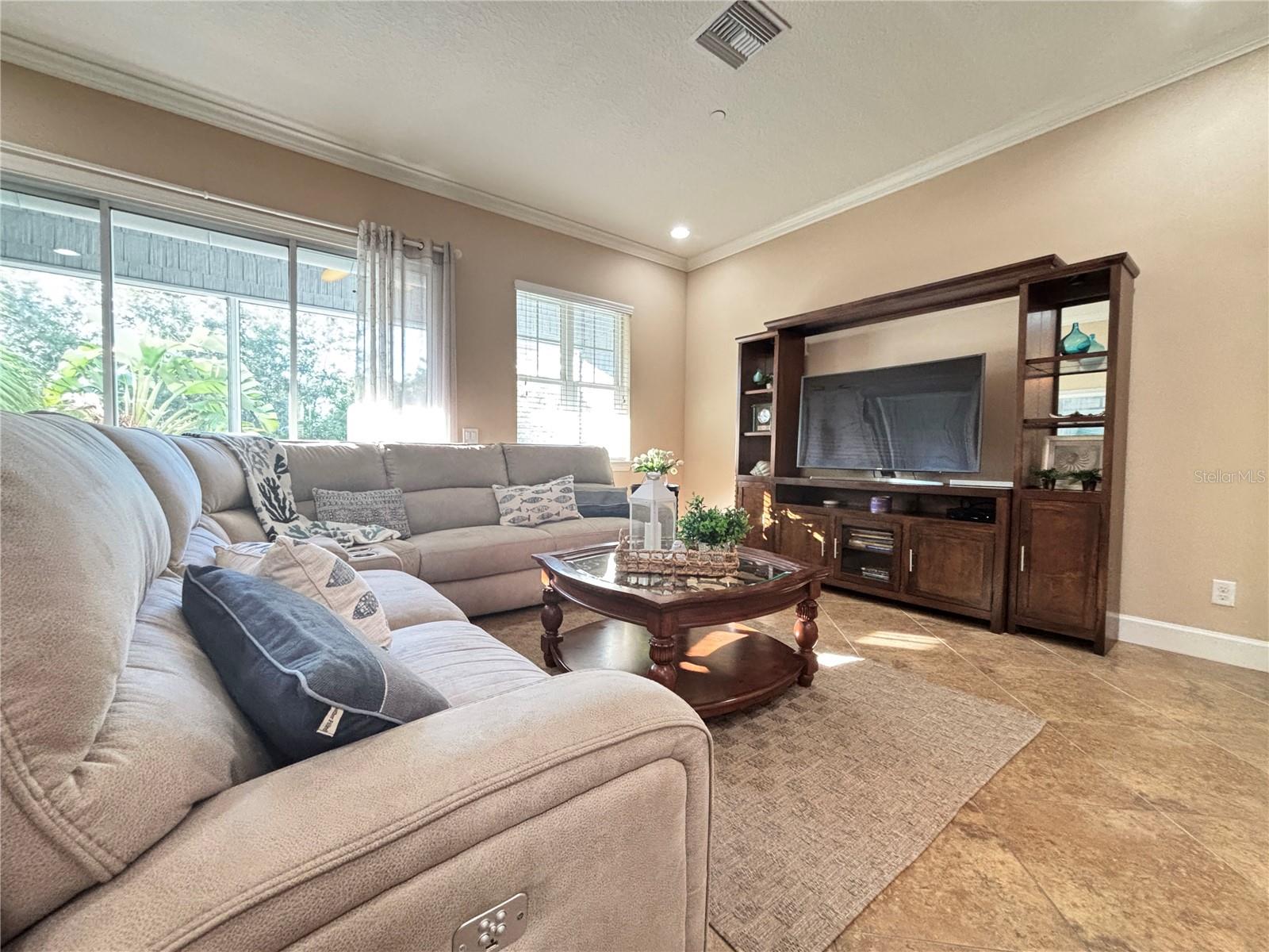 Image 11 of 54 For 94 The Cove Way