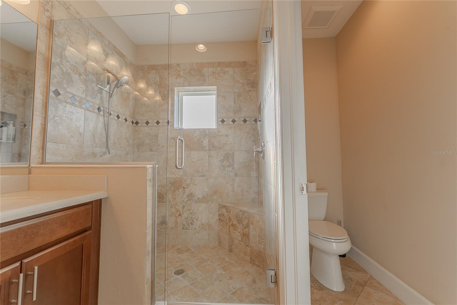 Image 17 of 54 For 94 The Cove Way