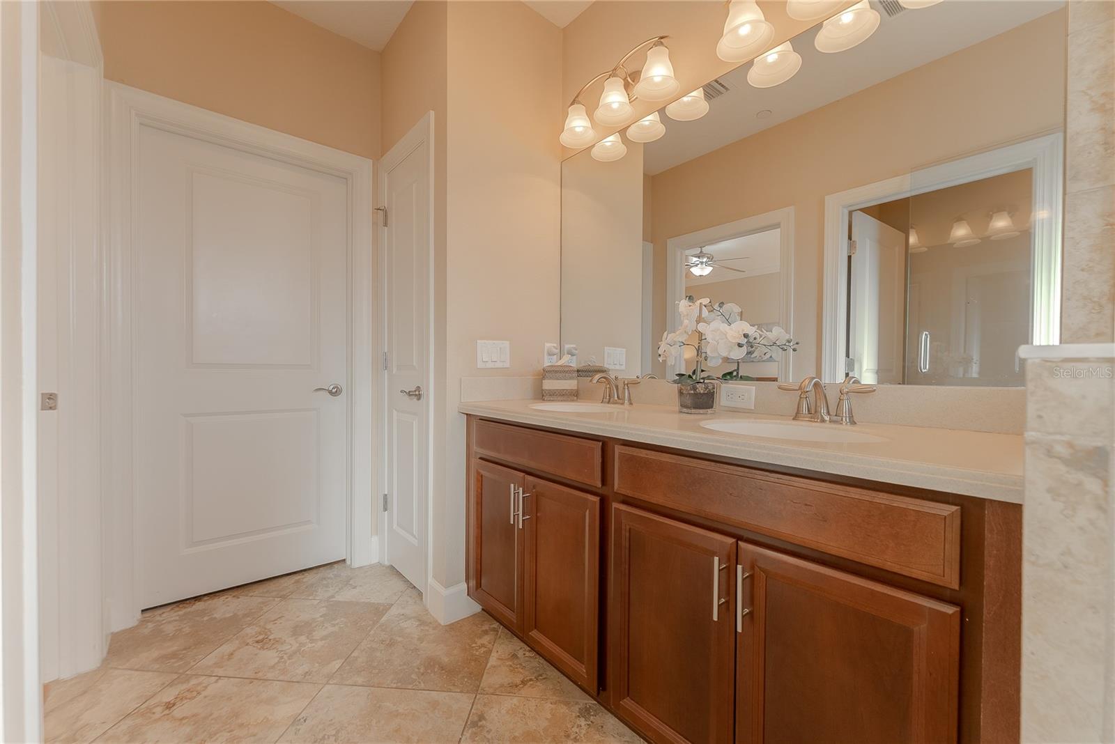 Image 18 of 54 For 94 The Cove Way