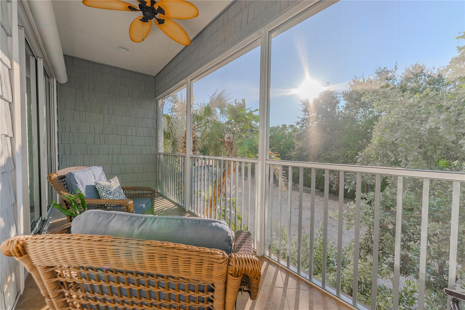 Image 30 of 54 For 94 The Cove Way