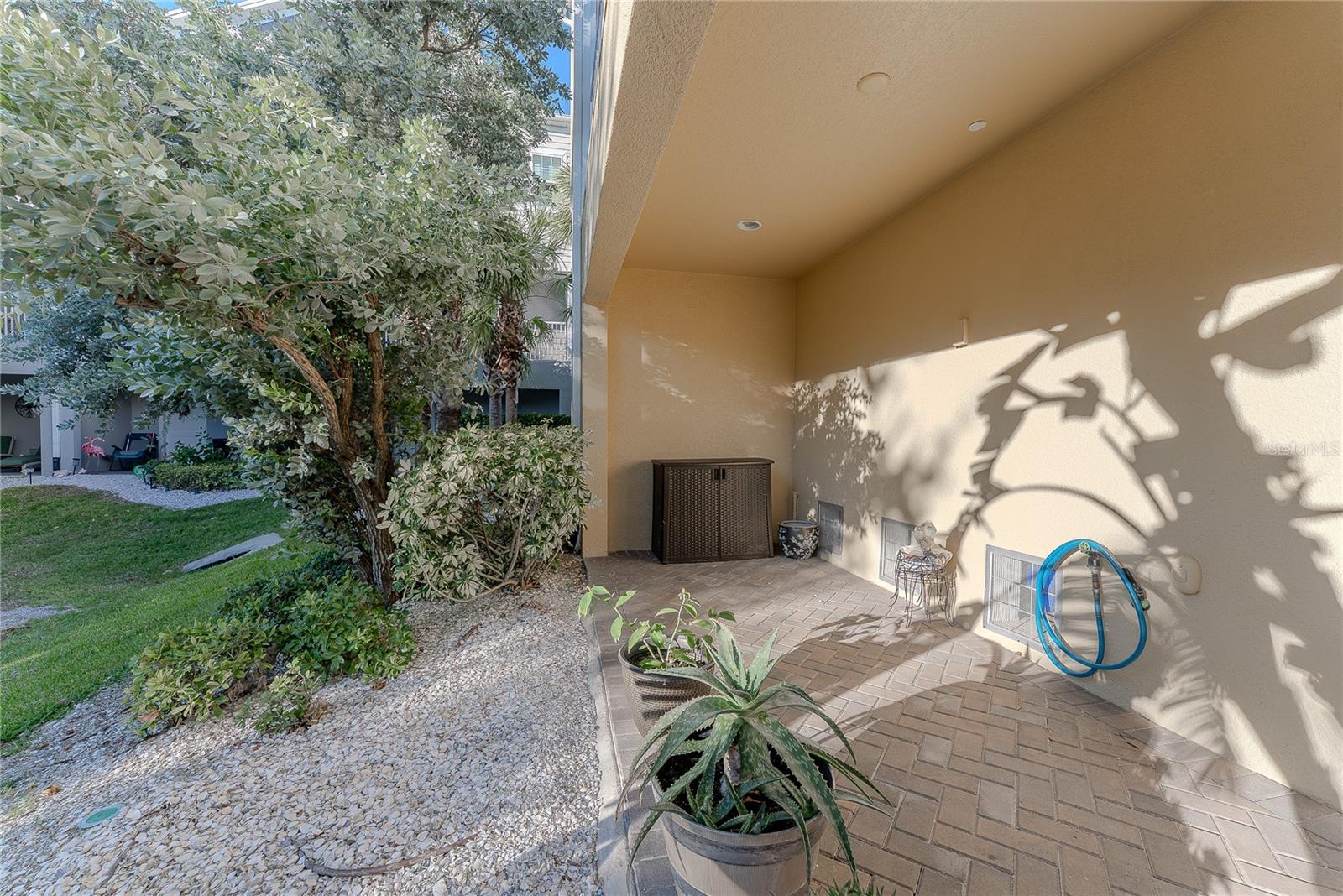 Image 36 of 54 For 94 The Cove Way