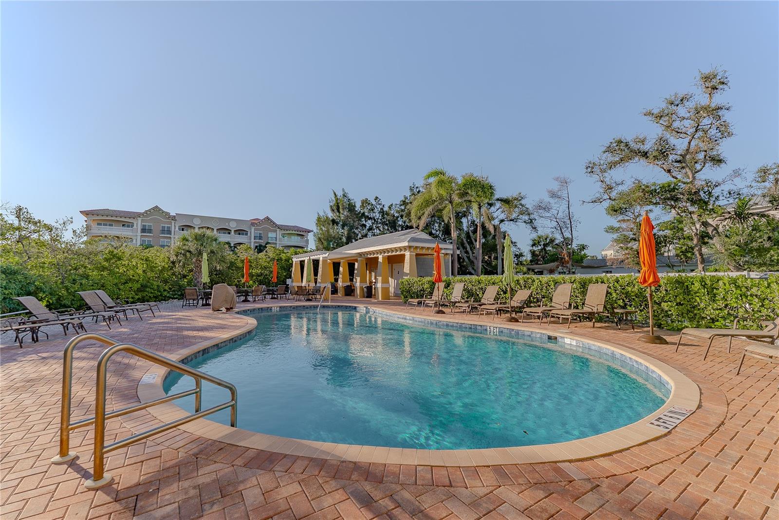 Image 42 of 54 For 94 The Cove Way