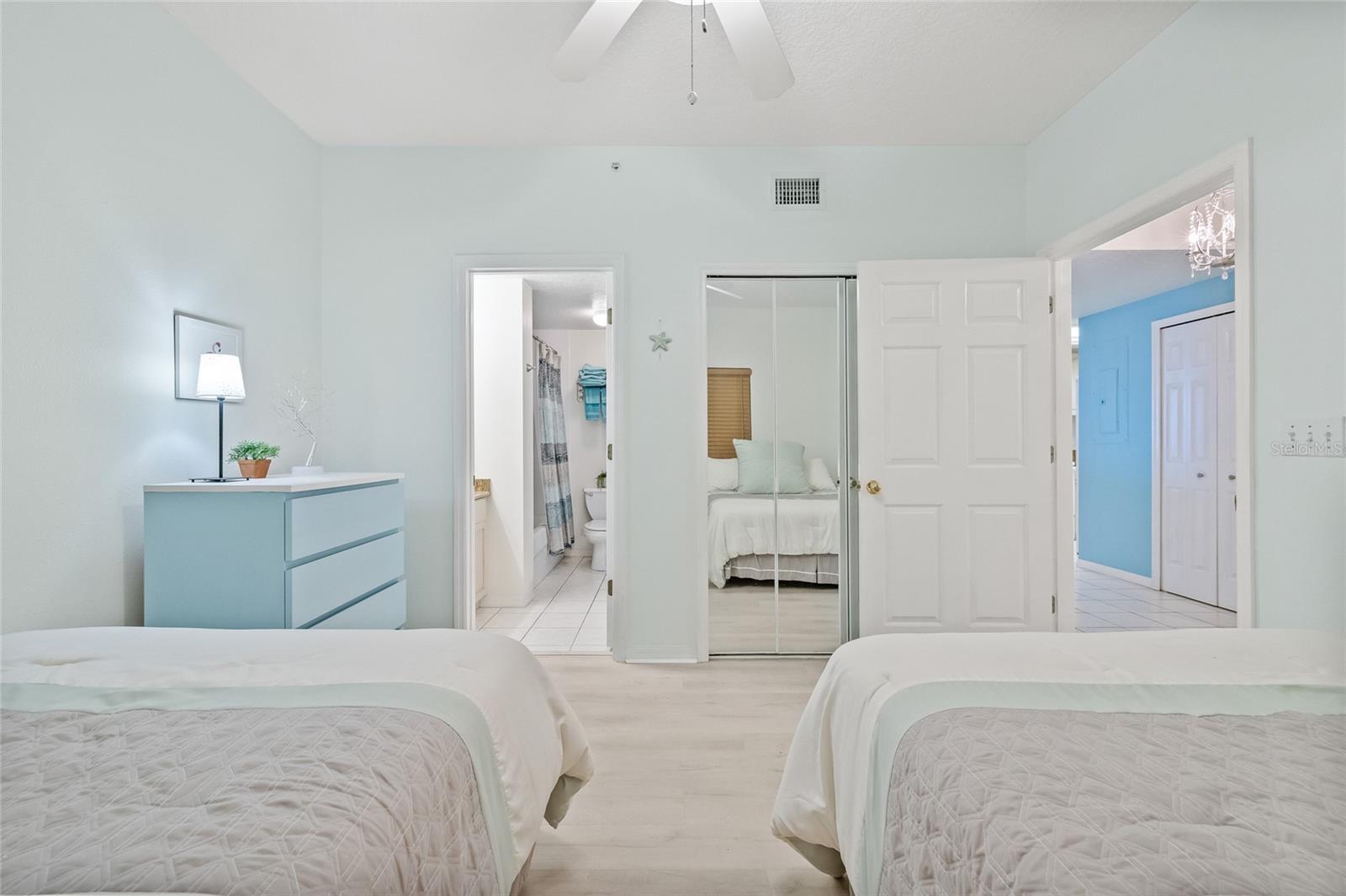 Listing photo id 17 for 399 150th Avenue A203