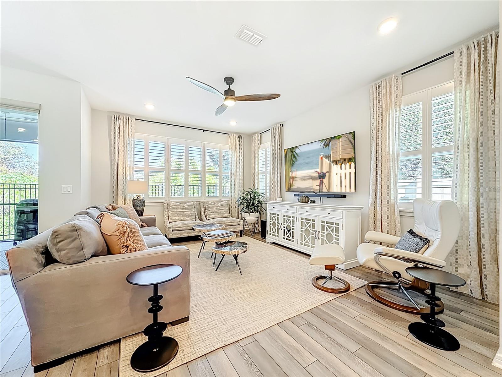 Image 6 of 55 For 373 Sandbar Avenue Ne