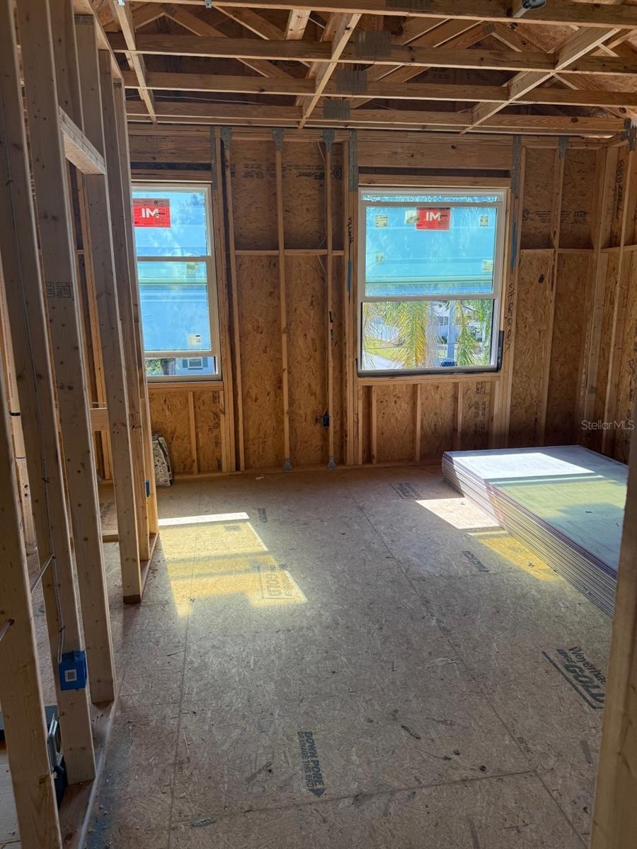 Image 11 of 13 For 3223 Paxton Avenue