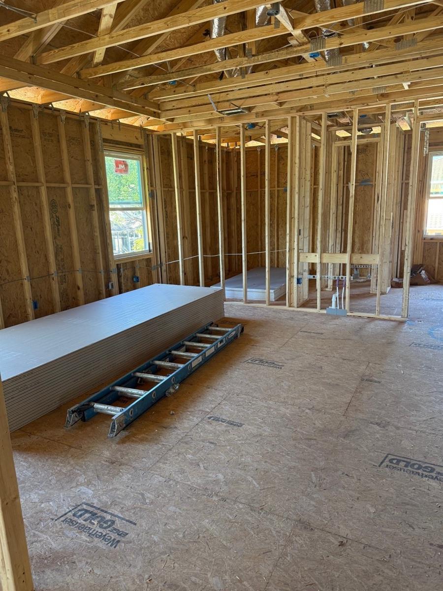 Image 8 of 13 For 3223 Paxton Avenue