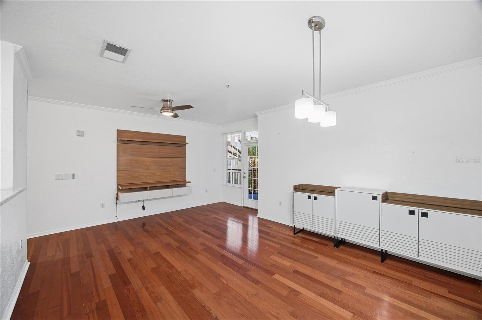 Image 10 of 41 For 4221 Spruce Street 2328