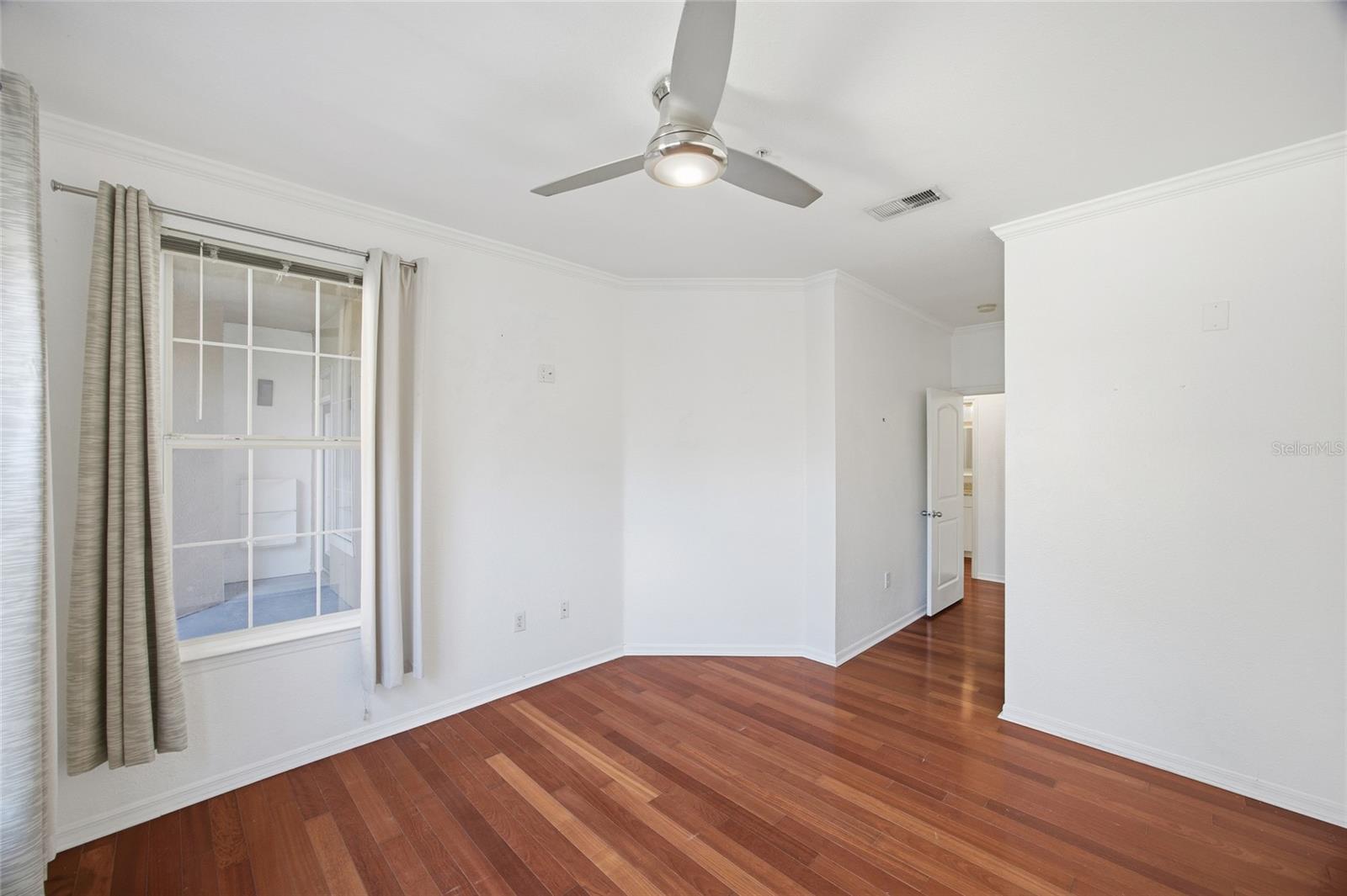 Image 16 of 41 For 4221 Spruce Street 2328