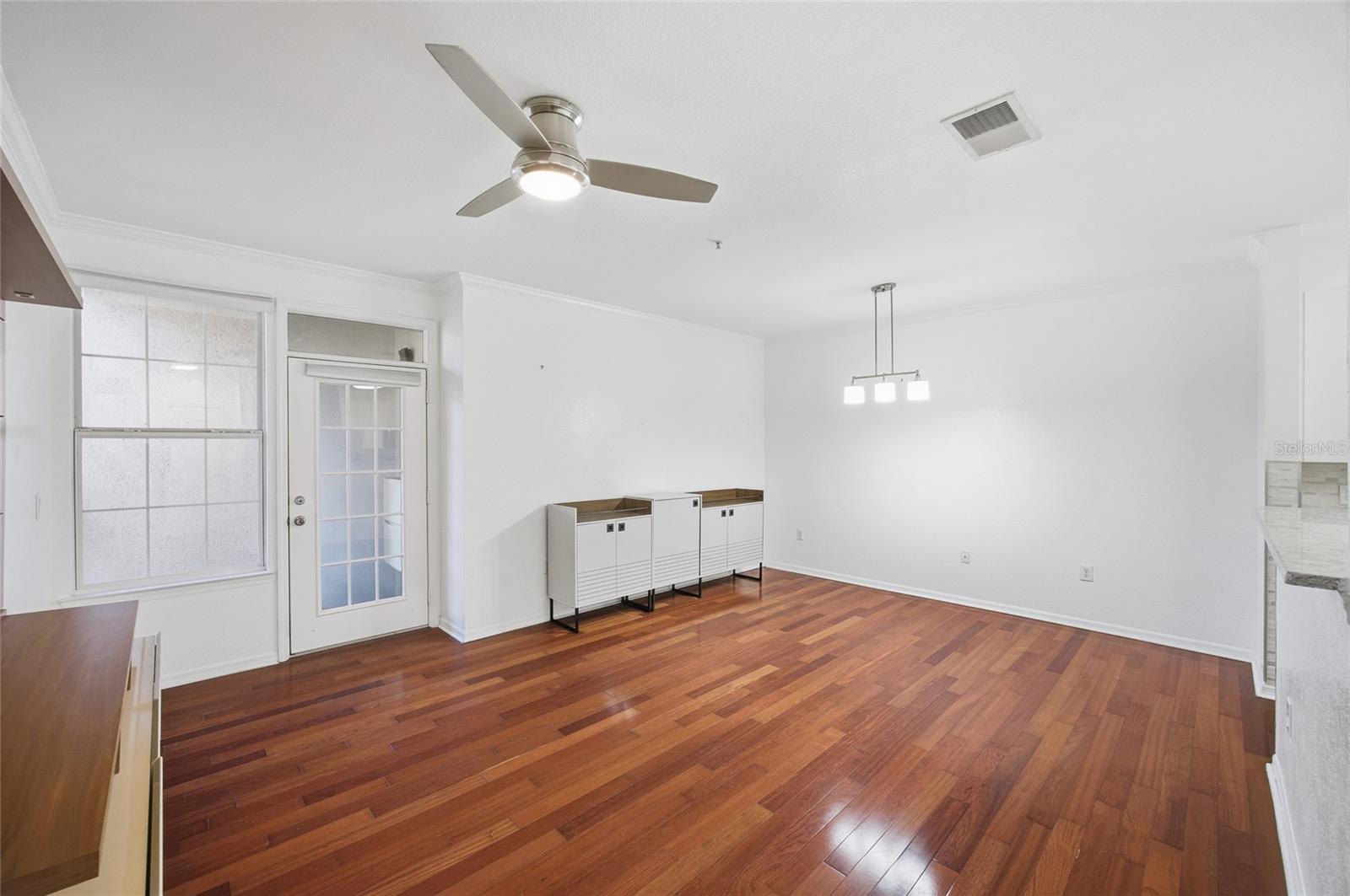 Image 8 of 41 For 4221 Spruce Street 2328